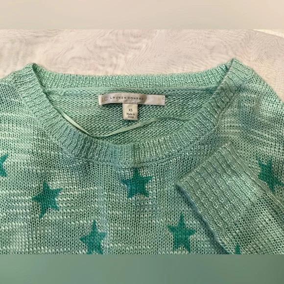 LC Lauren Conrad Green Star Knit Sweater - Picture 3 of 3